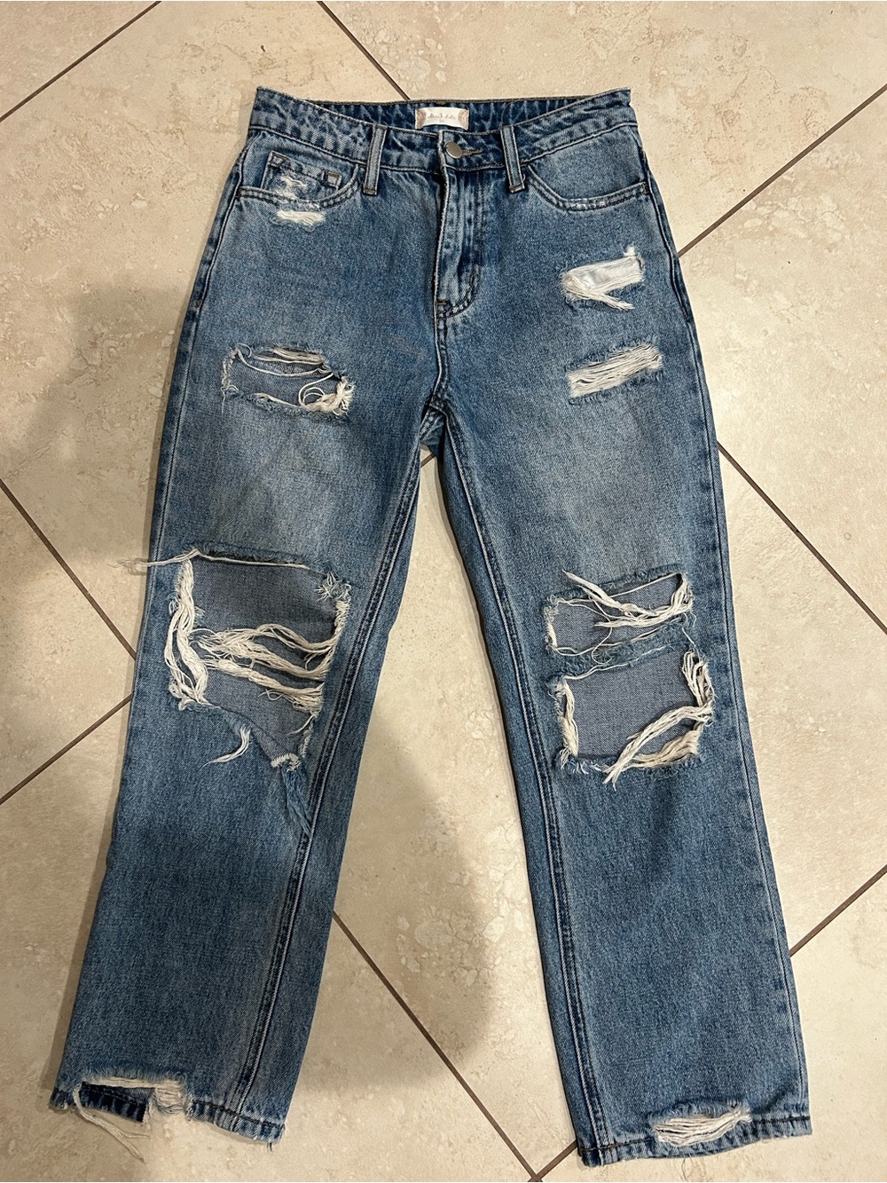 Altar'd State Blue Distressed Straight-Leg Women’s Jeans - Picture 2 of 9